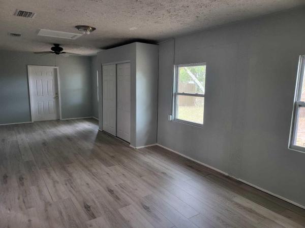 Floresta Pointe, 349 SE Fallon Dr, Port St. Lucie, Florida 34983, image 2