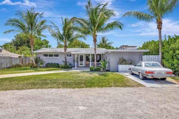 Sunset Manors, 14 NE 26th Ct, Wilton Manors, Florida 33334, image 1