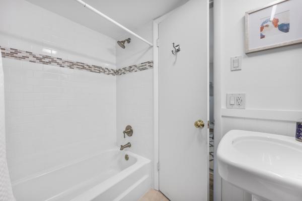 South Sea Islander, 231 E Lantana Rd #402, Lantana, Florida 33462, image 3