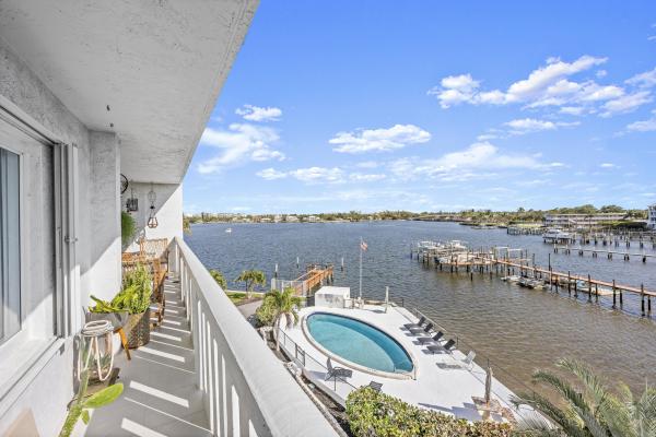 South Sea Islander, 231 E Lantana Rd #402, Lantana, Florida 33462, image 2