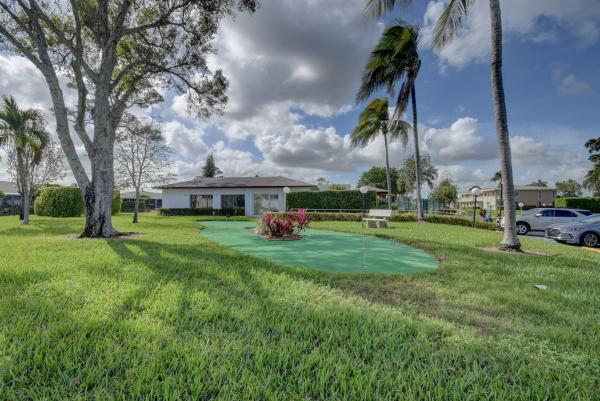 The Pines Of Delray, 2401 Del Aire Blvd #101, Delray Beach, Florida 33445, image 2