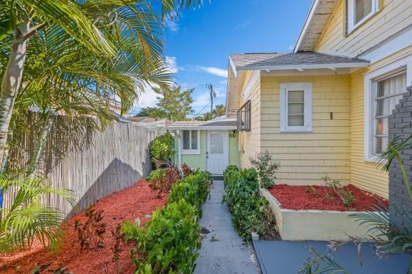 Lake Worth Town, 812 S N St, Lake Worth Beach, Florida 33460, image 2