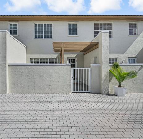 Canterbury At Quantum Village, 2407 NW 5th St, Boynton Beach, Florida 33426, image 1