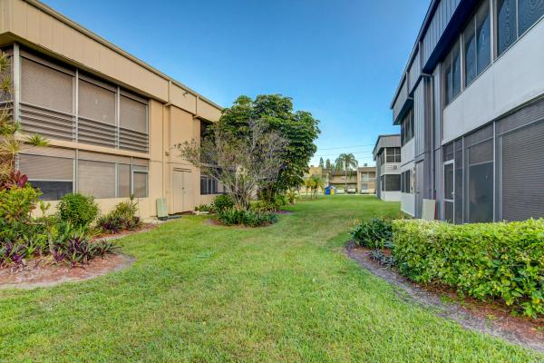 42 Burgundy A, Delray Beach, Florida 33484, image 3