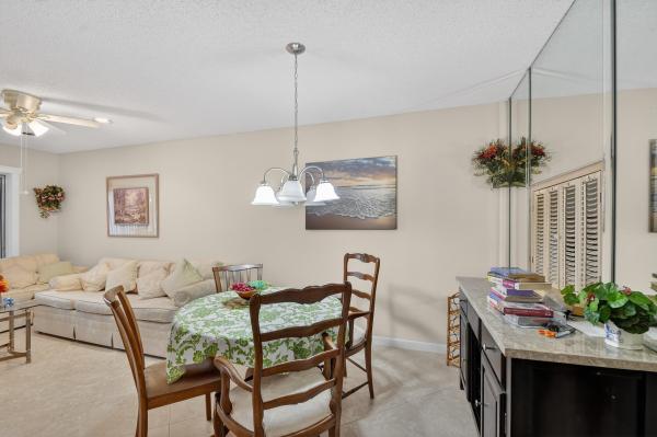 Golden Lakes Village, 113 Lake Olive Dr, West Palm Beach, Florida 33411, image 1