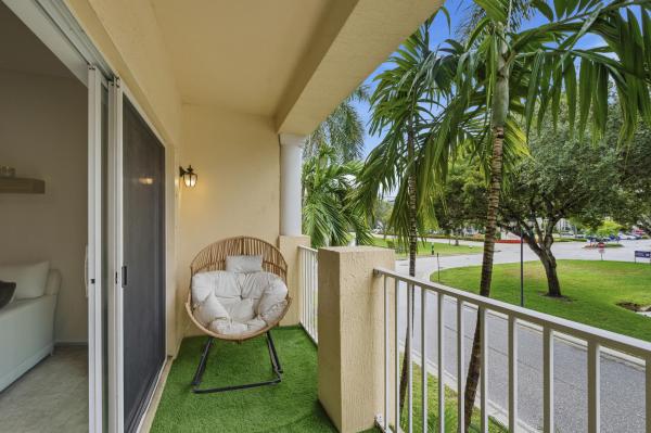 Vistabella At Renaissance Commons, 1923 Via Granada, Boynton Beach, Florida 33426, image 1