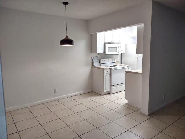 L'Solei At Hallandale Beach, 1100 NE 1st Ct #305, Hallandale Beach, Florida 33009, image 2