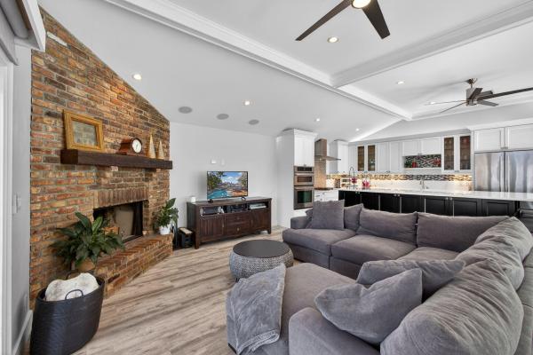 Penn Waterway, 908 Penn Trl, Jupiter, Florida 33458, image 2