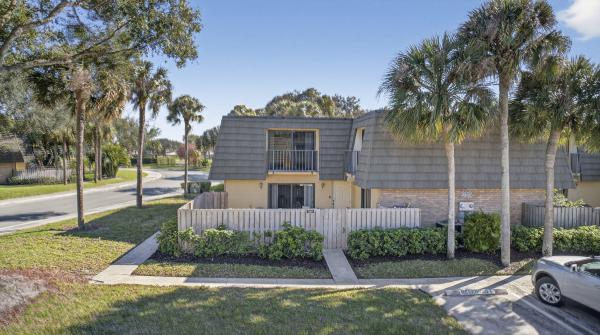 Village Of Sandalwood Lakes, 1101 11th Way, West Palm Beach, Florida 33407, image 1