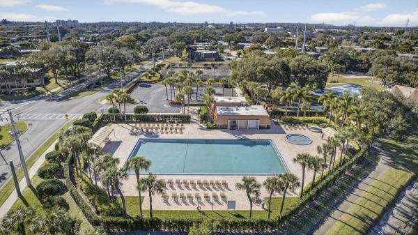 Village Of Sandalwood Lakes, 1101 11th Way, West Palm Beach, Florida 33407, image 1