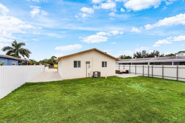 Royal Palm Estates, 5923 Mango Rd, West Palm Beach, Florida 33413, image 1