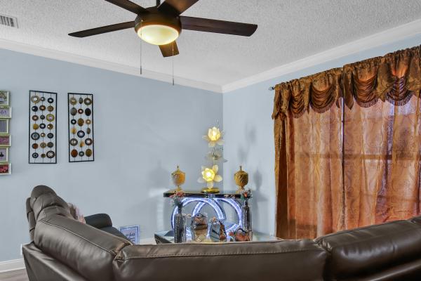 Palm Beach Lakes South, 300 Elaine Cir E, West Palm Beach, Florida 33409, image 2