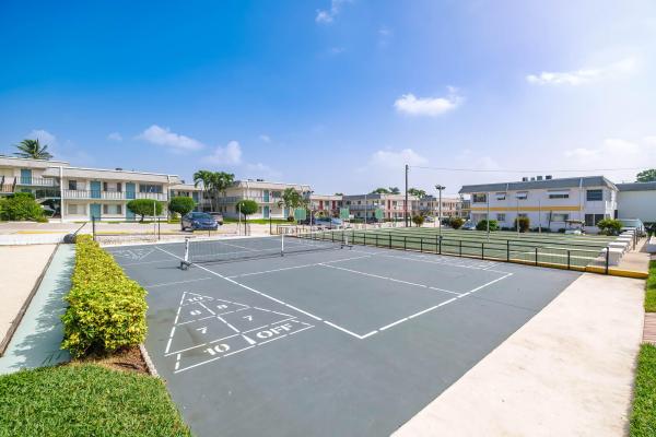 Murry Hills, 2920 Cynthia Ln #202, Lake Worth Beach, Florida 33461, image 1