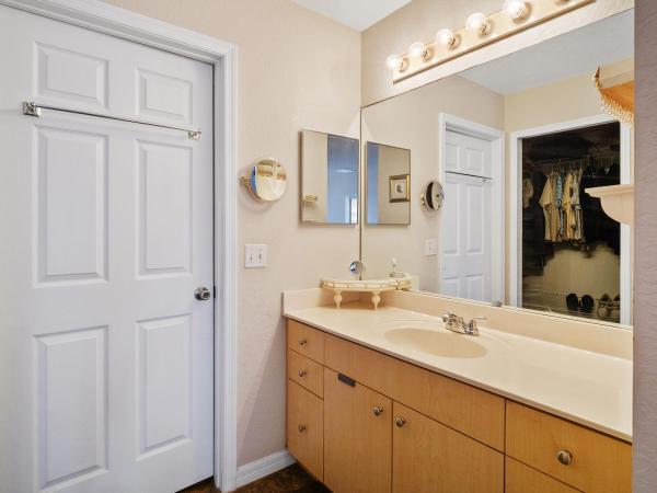 Spanish Lakes One, 48 Mariposa Ln, Port St. Lucie, Florida 34952, image 2
