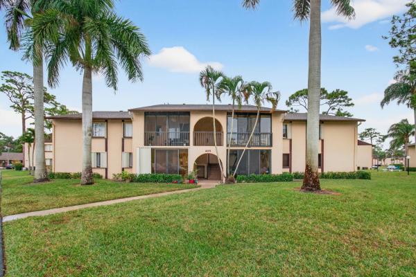 405 Pine Glen Ln #D-2, Greenacres, Florida 33463, image 1