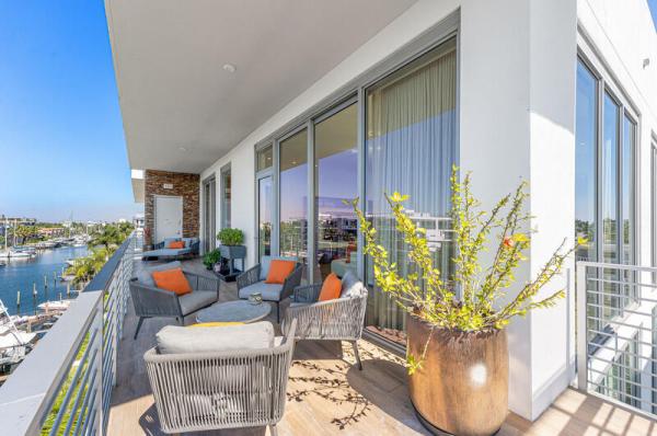 Aquamar Las Olas, 41 Isle Of Venice Dr #PH-2, Fort Lauderdale, Florida 33301, image 2