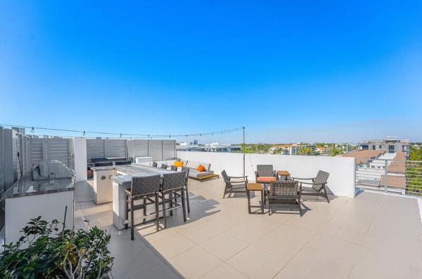 Aquamar Las Olas, 41 Isle Of Venice Dr #PH-2, Fort Lauderdale, Florida 33301, image 1