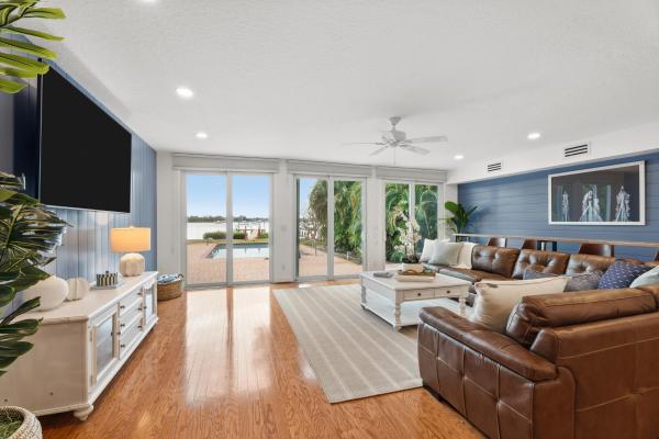 Lantana Point, 114 S Lake Dr, Lantana, Florida 33462, image 2