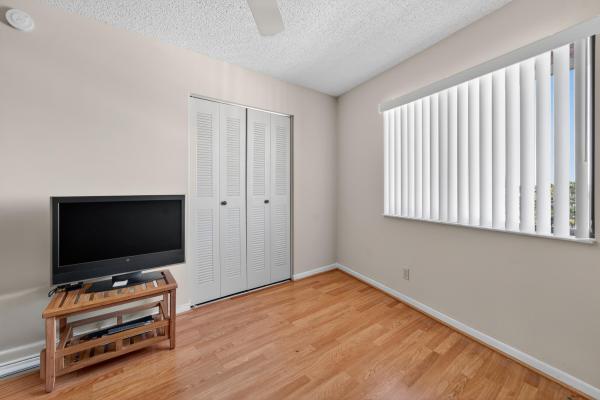 Huntington Towers, 7360 S Oriole Blvd #706, Delray Beach, Florida 33446, image 1