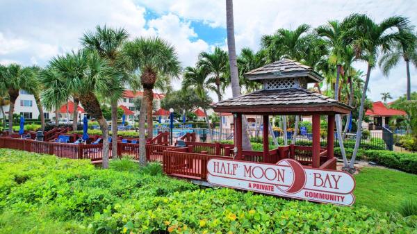 Half Moon Bay, 104 Half Moon Cir #C3, Hypoluxo, Florida 33462, image 1