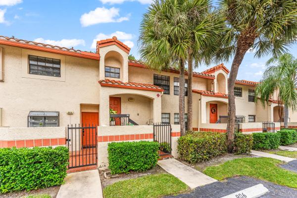 906 Congressional Way, Deerfield Beach, Florida 33442, image 2