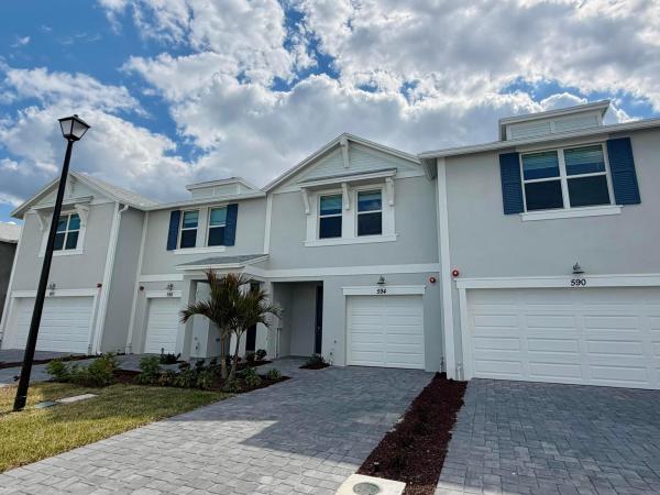 Tidewater, 594 Salisbury Cir, Fort Pierce, Florida 34982, image 2