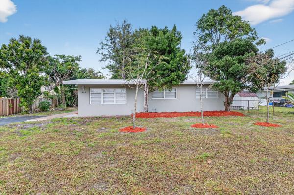Gillcrest, 3025 SW 10th St, Fort Lauderdale, Florida 33312, image 1
