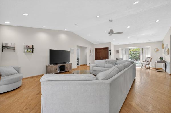 Boca Greens Country Club, 10185 Harbourtown Ct, Boca Raton, Florida 33498, image 1