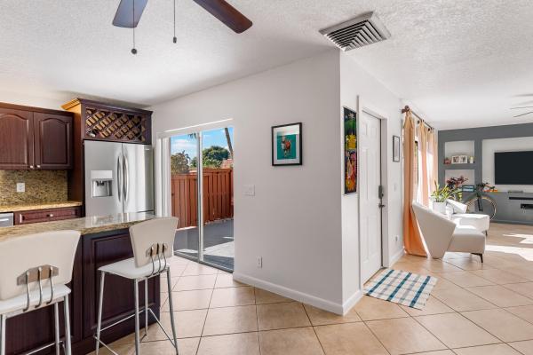 Waterford Courtyards At Crystal Lakes North, 2889 SW 11th Pl, Deerfield Beach, Florida 33442, image 3