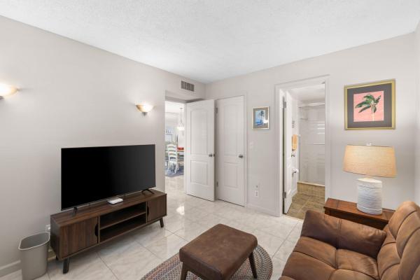 Seagate Of Gulfstream, 2008 S Federal Hwy #108, Boynton Beach, Florida 33435, image 3