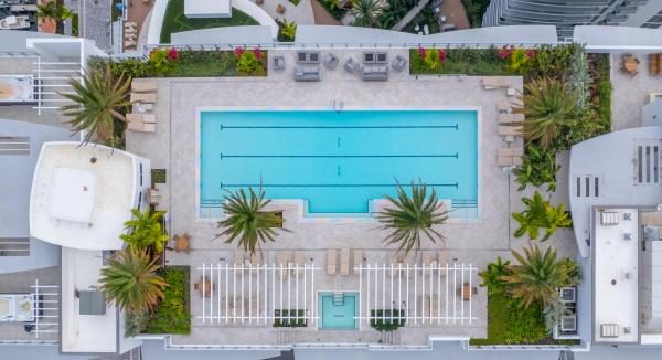 220 Lake Shore Dr #1011, Lake Park, Florida 33403, image 1