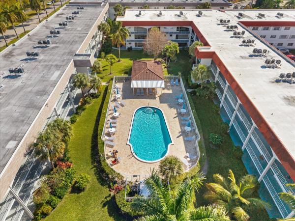Paradise Villas, 501 Blue Heron Dr #221-A, Hallandale Beach, Florida 33009, image 1