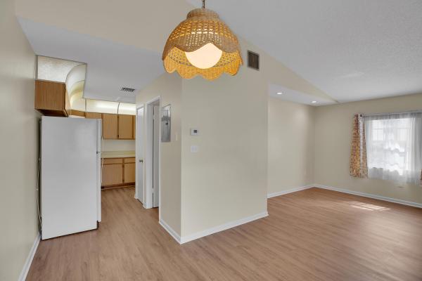 Southern Courtyard, 2007 Oleander Blvd #Apt D, Fort Pierce, Florida 34950, image 3