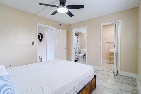 The Palms Of Pembroke, 450 Palm Cir W #106, Pembroke Pines, Florida 33025, image 3
