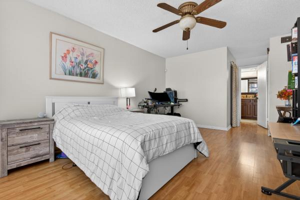 Villas Central, 1340 E Golfview Dr, Pembroke Pines, Florida 33026, image 3