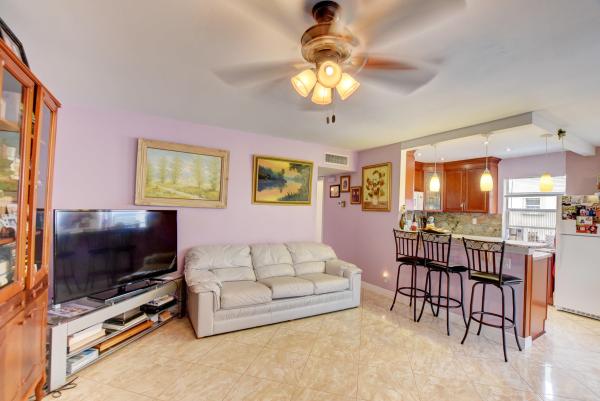 138 Flanders C, Delray Beach, Florida 33484, image 2