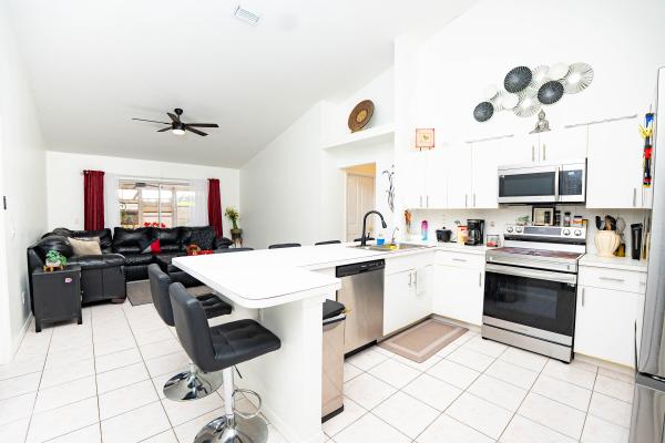 Isle Of Tuscany, 376 NW Sherry Ln, Port St. Lucie, Florida 34986, image 2