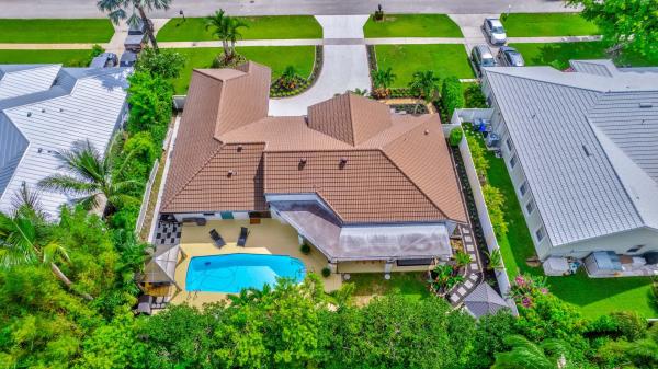 Lynton Circle Of Greenview Shores 2, 1915 Newhaven Ave, Wellington, Florida 33414, image 1