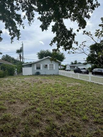 Lake Worth Town, 312 12th Ave N, Lake Worth Beach, Florida 33460, image 1