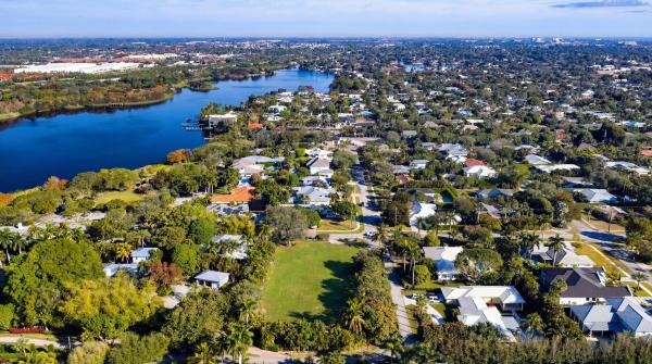 Lake Ida, 1098 Hibiscus Ln, Delray Beach, Florida 33444, image 1