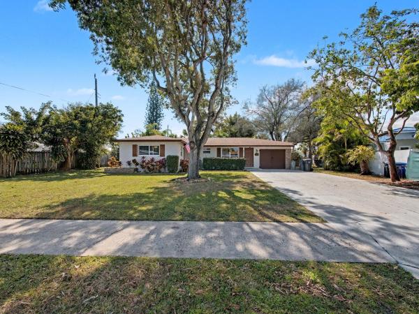 Kelsey City, 530 Australian Cir, Lake Park, Florida 33403, image 2