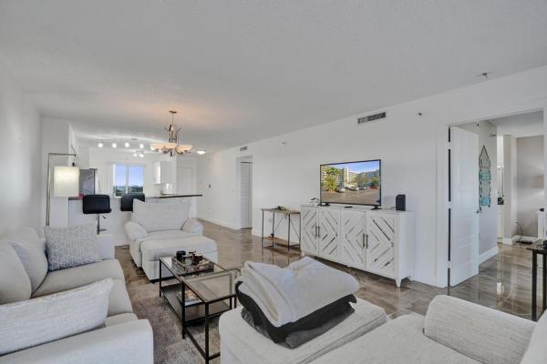 Water Chase At Cypress Bend, 2334 S Cypress Bend Dr #907, Pompano Beach, Florida 33069, image 1