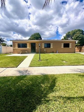 Arch Estates, 1481 SW 7th Ter, Deerfield Beach, Florida 33441, image 2