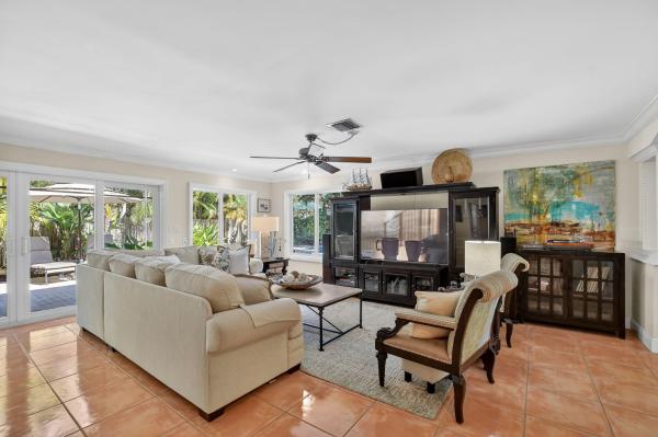 Royal Oaks Hills, 701 SW 5th St, Boca Raton, Florida 33486, image 1
