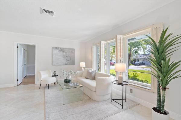 Boca Raton Square, 1041 SW 7th St, Boca Raton, Florida 33486, image 2