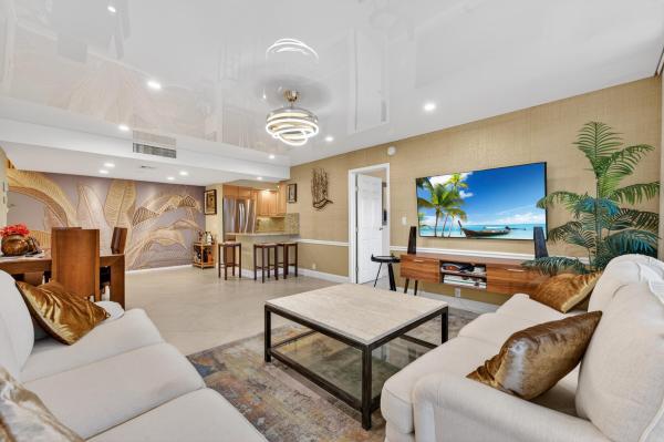 Gemini, 336 Golfview Rd #704, North Palm Beach, Florida 33408, image 2