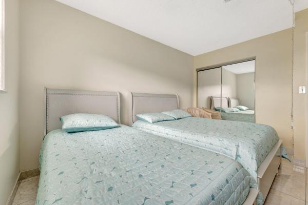 Hampton Gardens, 806 SE 7th St #201, Deerfield Beach, Florida 33441, image 1