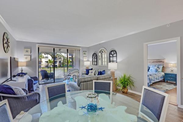 Uno Lago, 400 Uno Lago Dr #204, Juno Beach, Florida 33408, image 3