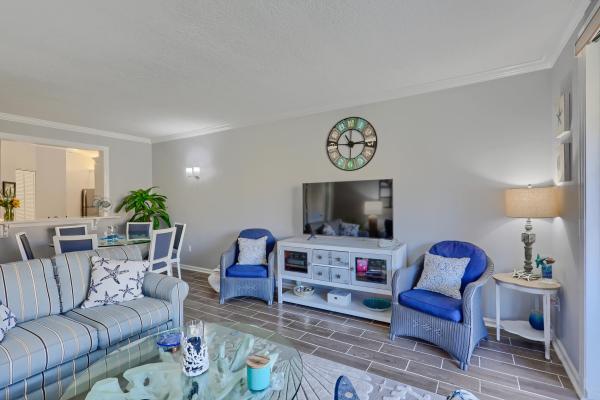 Uno Lago, 400 Uno Lago Dr #204, Juno Beach, Florida 33408, image 3