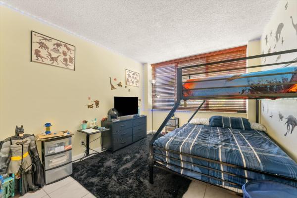 Watergate, 2751 Taft St #403, Hollywood, Florida 33020, image 2